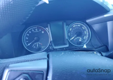 2022 Toyota Tacoma Double Cab z USA, uszkodzony, nr VIN 3TYCZ5AN6NT095148